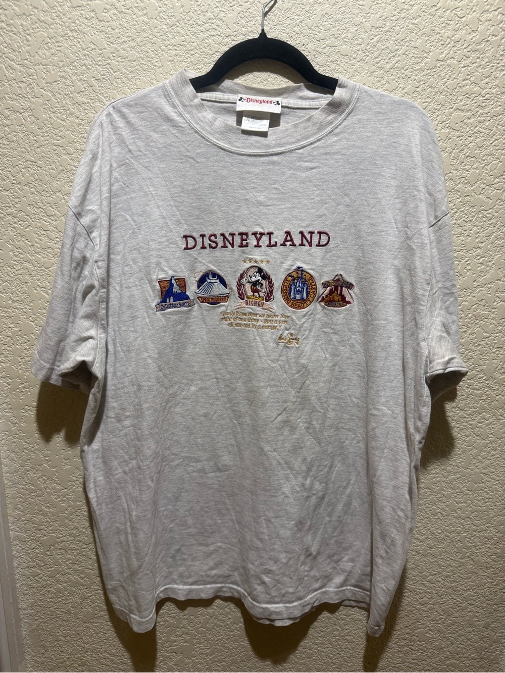 Vintage Disneyland 90s Embroidered Tshirt
